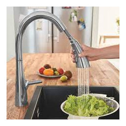 Plautuvės maišytuvas Grohe Zedra, plienas, ištraukiama žarna