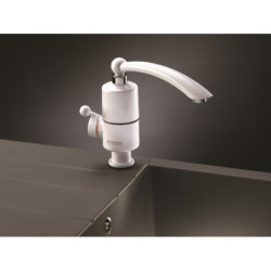 Momentinis vandens šildytuvas INSTANT su čiaupu 3.0kW