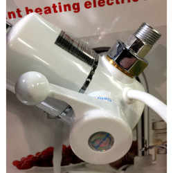 Momentinis vandens šildytuvas INSTANT su metaliniu čiaupu 3.0kW